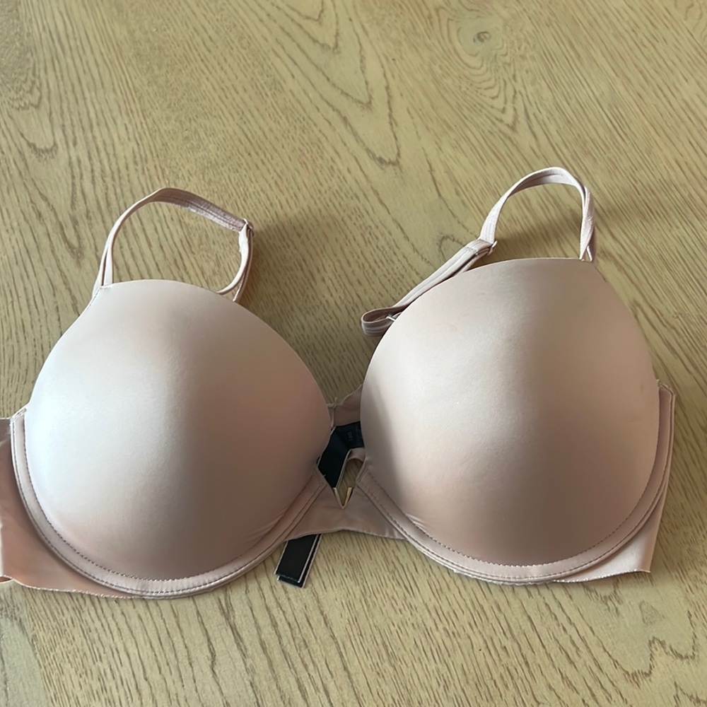 Victoria’s Secret push up bra 36D